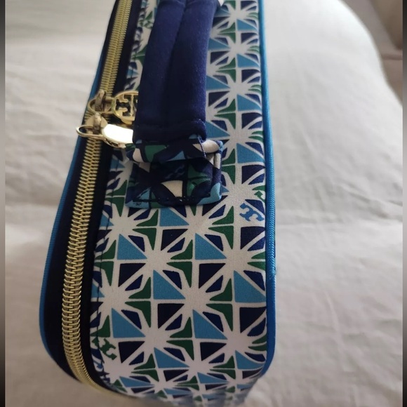 TORY BURCH X NEIMAN MARCUS X TARGET Blue Kaleidoscope Lunch Box Bag - Picture 15 of 16